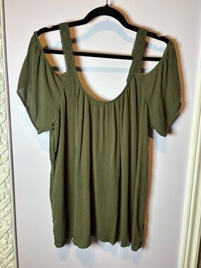 torrid Olive Green Peasant Neck Blouse Adjustable Straps Size 0